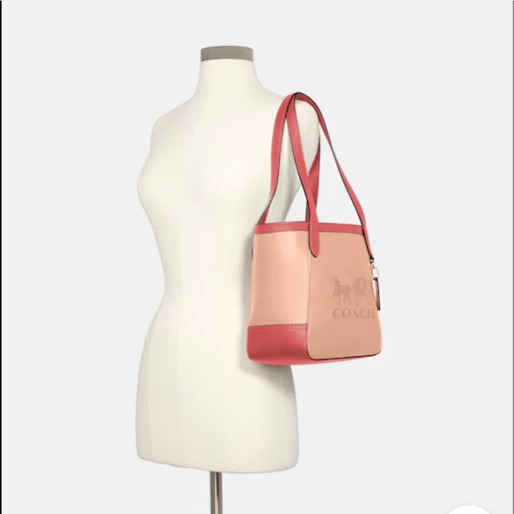 NEW•COACH HORSE & CARRIAGE 27” COLORBLOCK TOTE- GOLD & BLUSH•NWT• - Picture 7 of 11